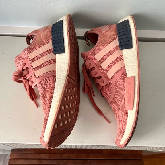 Adidas NMD R1 Glitch - Raw Pink/Trace Pink/Legend Ink - Picture 4 of 5